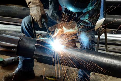 how to start a metal fabrication company